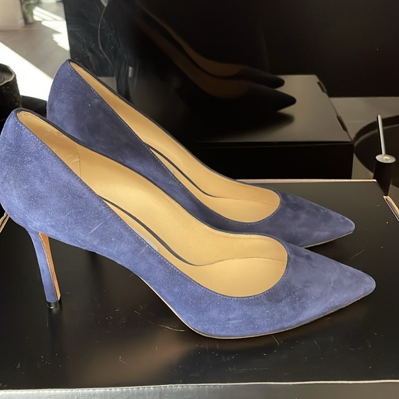 Jimmy Choo suede pump - Picture 2 of 6